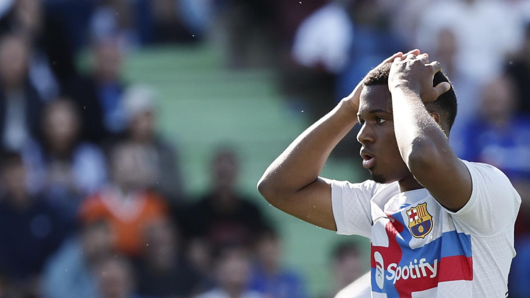 Ansu Fati se lamenta durante el partido ante el Getafe
