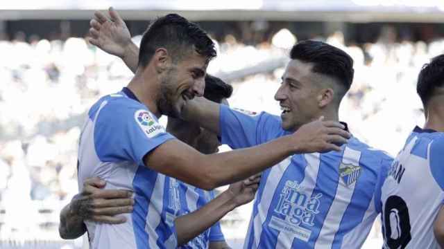 Los jugadores del Málaga CF celebran el gol contra el Cartagena