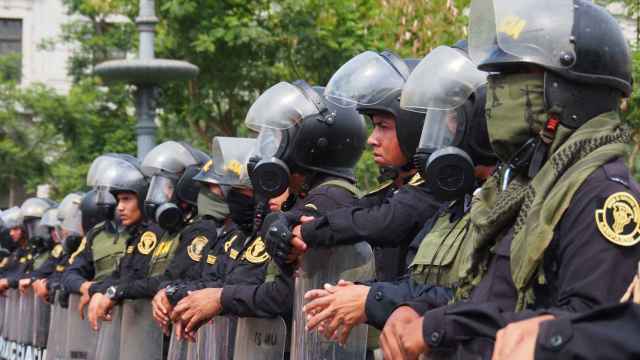 Policía de Perú durante las protestas contra el Gobierno de Dina Boluarte el pasado mes de marzo.