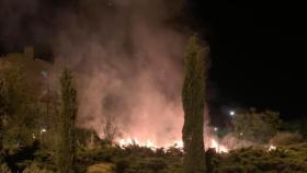 El último de los incendios provocados presuntamente por los jóvenes.