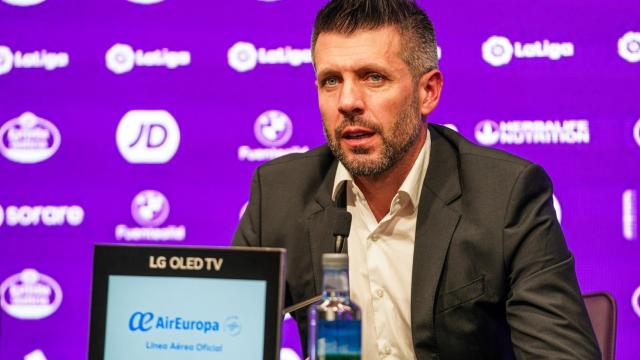 Paulo Pezzolano durante la rueda de prensa.