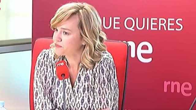 La portavoz del PSOE y ministra de Educación, Pilar Alegría, este jueves en RNE.