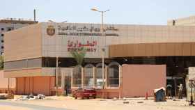 Un hospital en la capital de Sudán durante los enfrentamientos