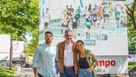 Cristian Toro junto con Javier Ortega Smith y Rocío Monasterio.