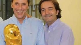 'Willy', el periodista de COPE acusado de estafar a sus compañeros, junto a Paco González.