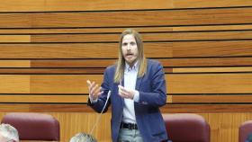 El procurador de Unidas Podemos, Pablo Fernández, durante el pleno de las Cortes.
