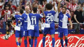 Los jugadores del Atlético de Madrid, celebrando el gol de De Paul