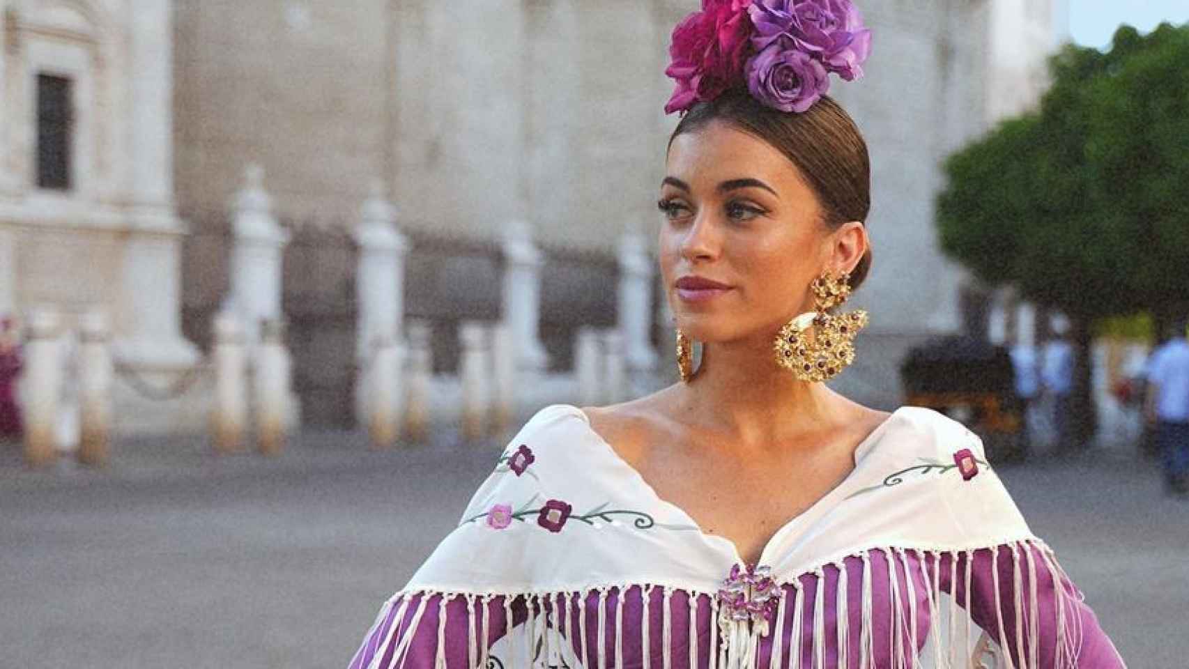 Imágenes del día: Rocío Camacho sigue triunfando vestida de flamenca en la Feria de Sevilla