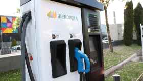 Punto de recarga de vehículo eléctrico de Iberdrola.