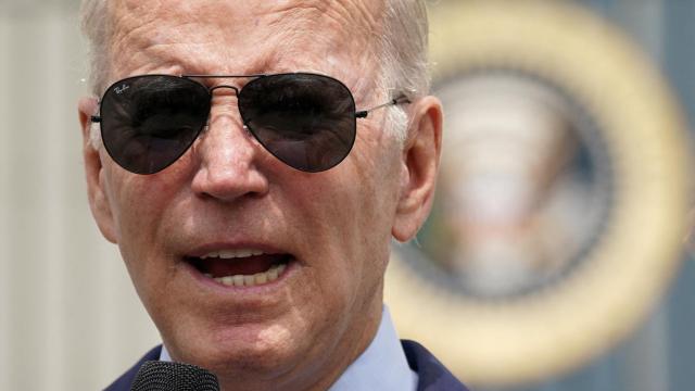 Joe Biden en el Día para llevar a su hijo al trabajo en Washington.