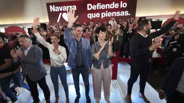 Un acto electoral protagonizado por Pedro Sánchez y María Chivite en Navarra, la región en al que más se ha aumentado el gasto público a unos meses de las elecciones.
