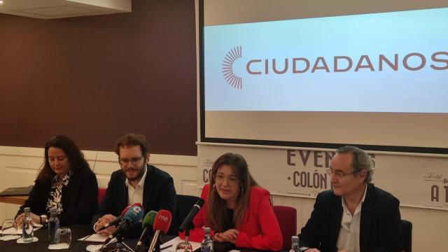 Pablo Vicente, Soraya Rodríguez y Luis Manuel Torres durante la presentación