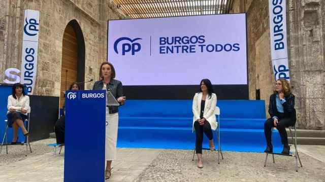 La secretaria general del PP, Cuca Gamarra, durante su intervención de este sábado en Burgos.