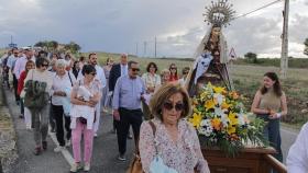 El presidente de la Diputación de Segovia acompañando a la Virgen de Veladíez hasta la ermita