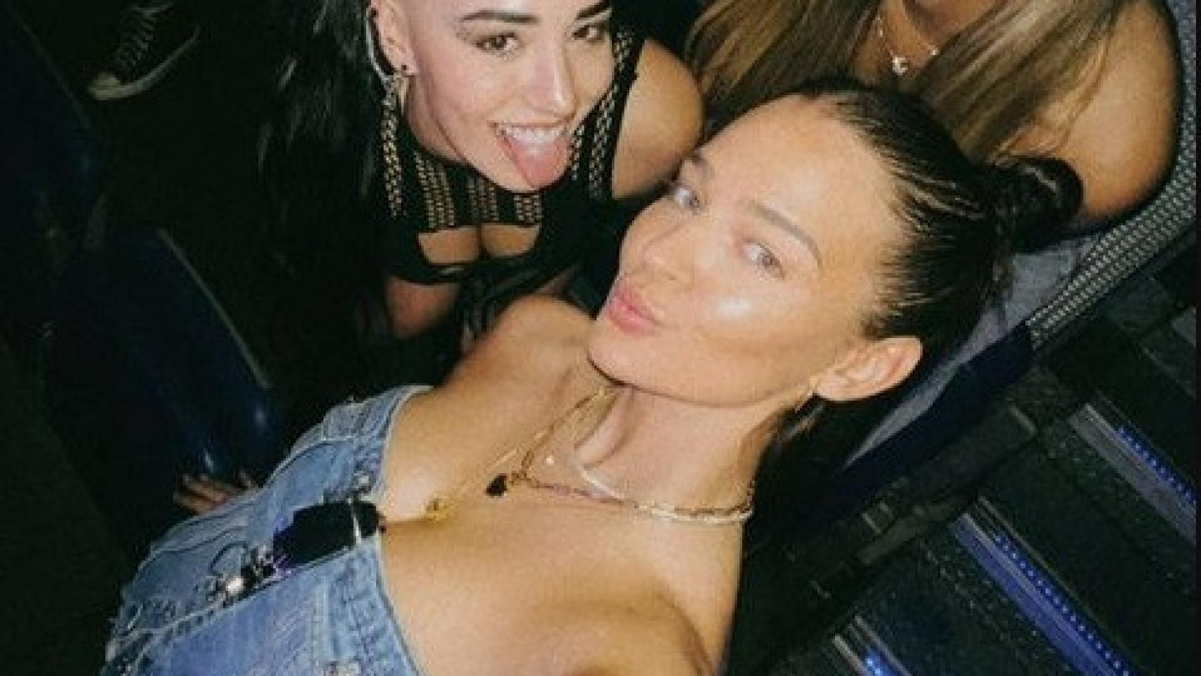 Laura Escanes en el concierto de Lola Índigo en el WiZink Center de Madrid.