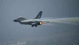 El avión que se ha estrellado cerca de la frontera de Corea del Norte es un Falcon F-16.
