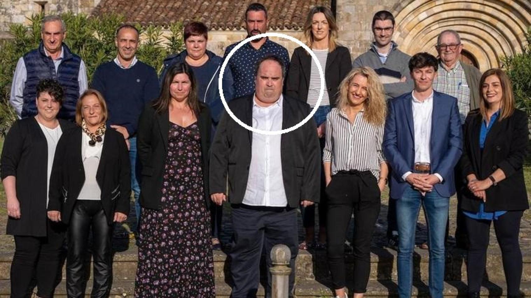 Cuento de terror cántabro muere en un bar Santiago, el líder del PP