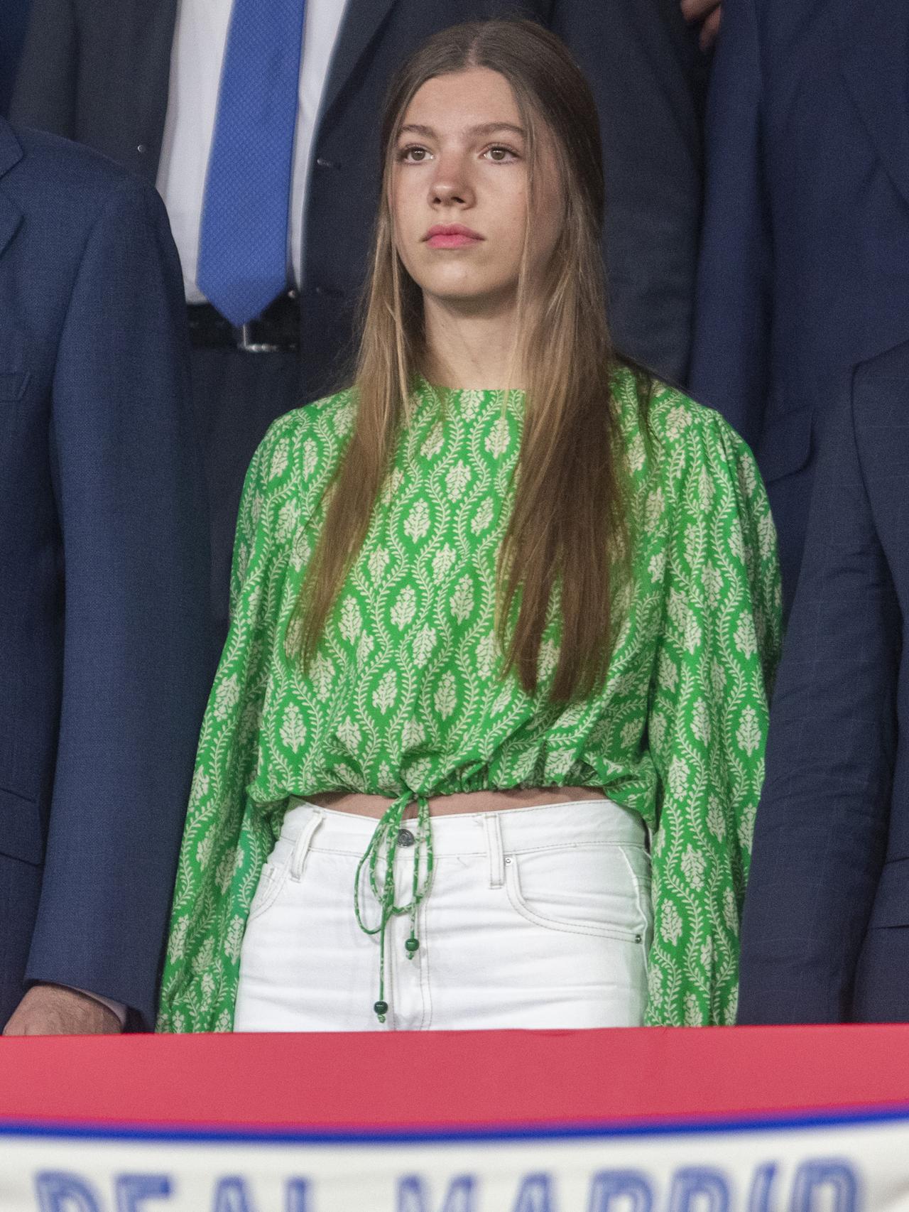 Este Es El Top Estampado Que Llevó La Infanta Sofía A La Copa Del Rey Y