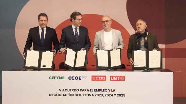 Gerardo Cuerva (Cepyme), Antonio Garamendi (CEOE), Unai Sordo (CCOO) y Pepe Álvarez (UGT).
