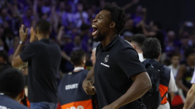 Yabusele celebra durante el partido entre Real Madrid y Partizán