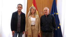 La ministra de Trabajo y vicepresidenta del Gobierno, Yolanda Díaz, durante la reunión con los líderes sindicales de Castilla y León, Vicente Andrés y Faustino Temprano, este viernes.
