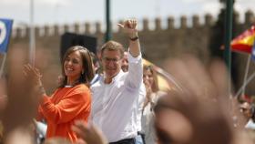 Carmen Fúnez y Alberto Núñez Feijóo en Toledo.