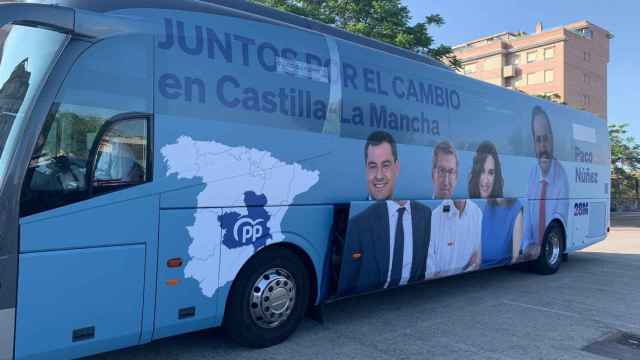 Autobús de campaña del PP en Castilla-La Mancha