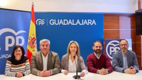 Guarinos (PP) presenta su programa para Guadalajara redactado a pie de calle