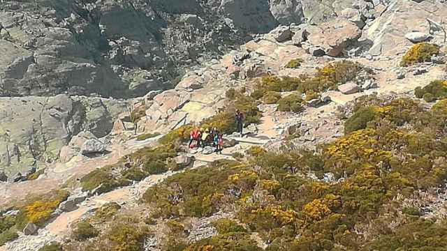 Imagen de uno de los rescates del helicóptero en la Sierra de Gredos.
