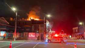 Imagen del incendio en un albergue de Wellington (Nueva Zelanda).