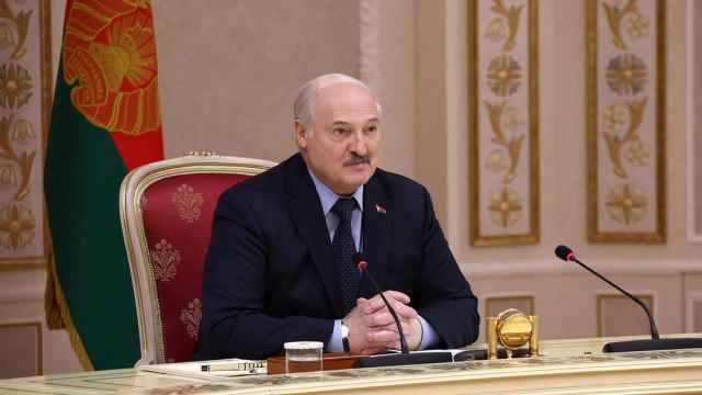 Aleksandr Lukashenko, presidente de Bielorrusia. en una reunión con el gobernador de la región rusa de Vladimir el 16 de mayo.