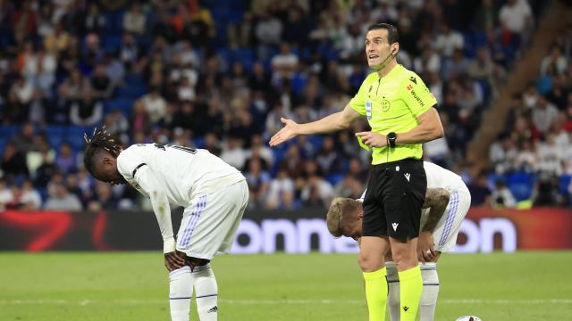 Dos jugadores del Conil CF, detenidos por una red de amaño de partidos