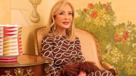 Carmen Lomana en una de las estancias de su casa.