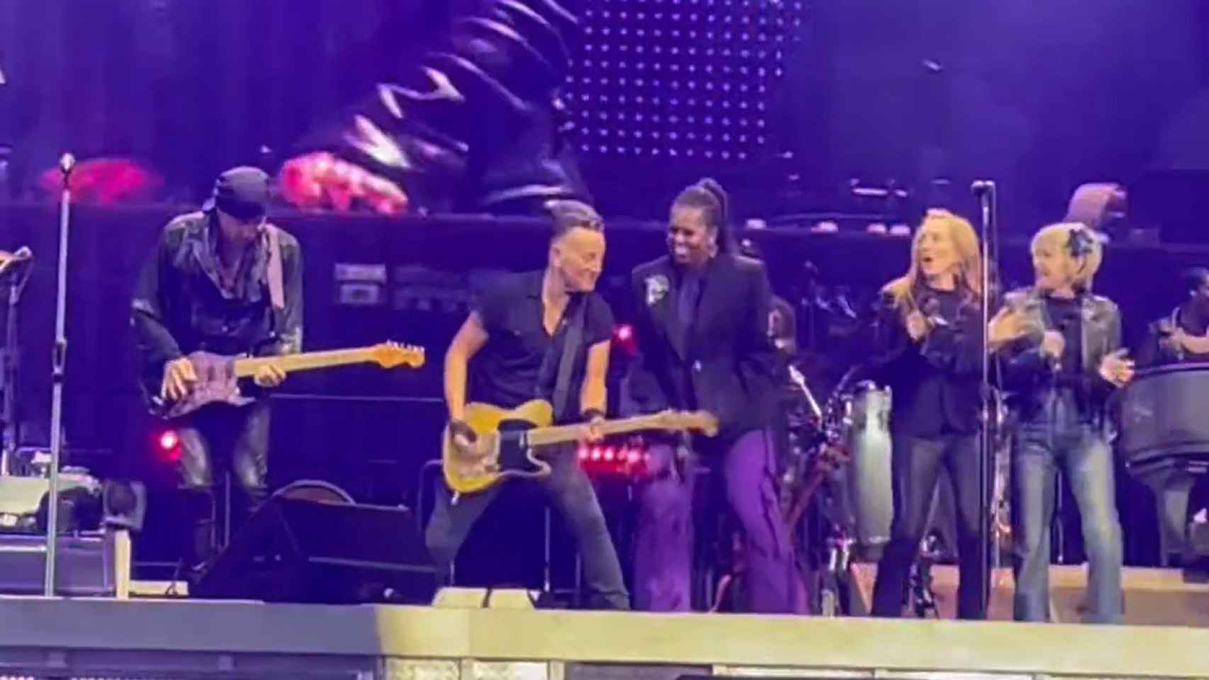 Michelle Obama subió al escenario con Bruce Springsteen en Barcelona el pasado abril.