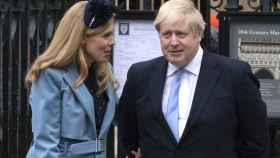 Boris Johnson y Carrie Symonds en una fotografía tomada en Londres, en marzo de 2020.