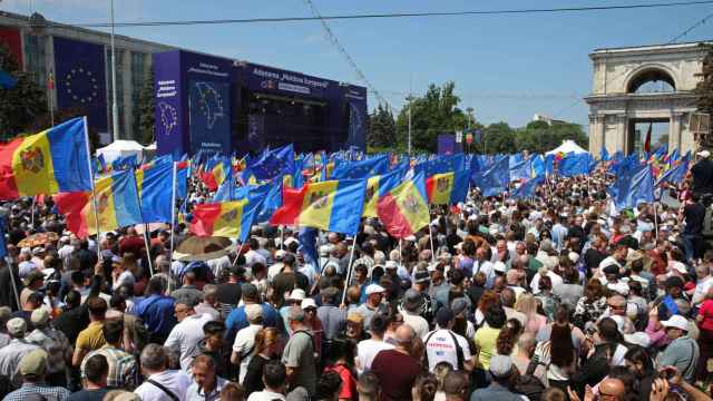 Mitin en Chisinau por la integración en la UE de Moldavia.