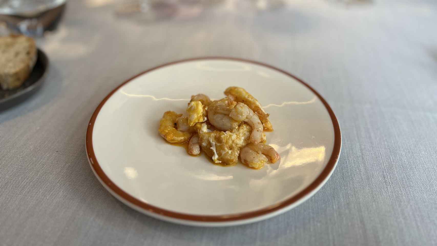 Huevos fritos Berria con gamba blanca de Huelva