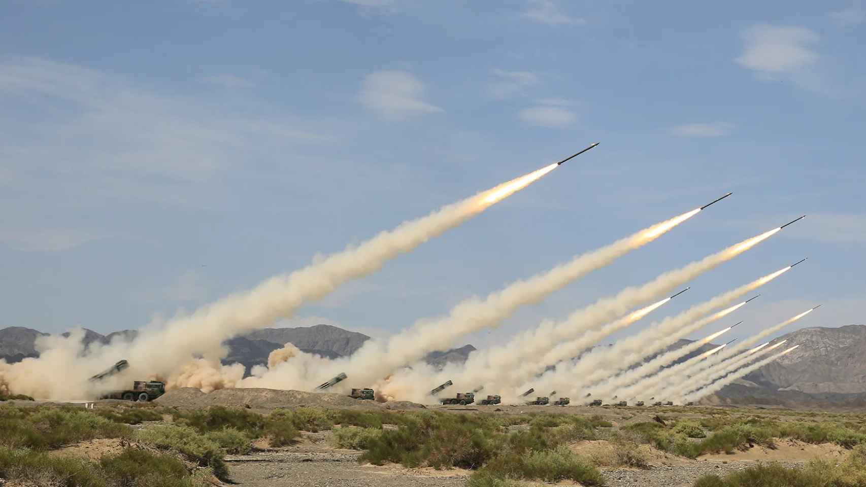 Lanzamiento de cohetes de un batería de AR-2
