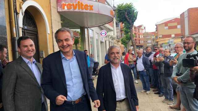 José Luis Rodríguez Zapatero en su visita a La Bañeza, acompañado por Cendón y Palazuelo