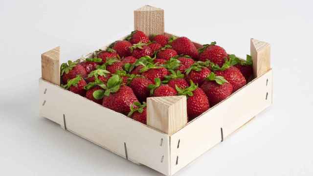 9 ideas para reutilizar las cajas de fresas y pasar un rato entretenido