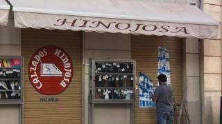 Adiós a uno de los comercios históricos de Málaga: Calzados Hinojosa cierra tras 103 años de vida