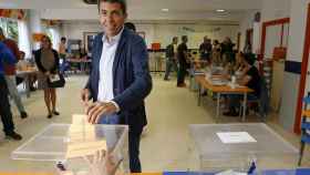 Carlos Mazón, votando este domingo en Alicante.
