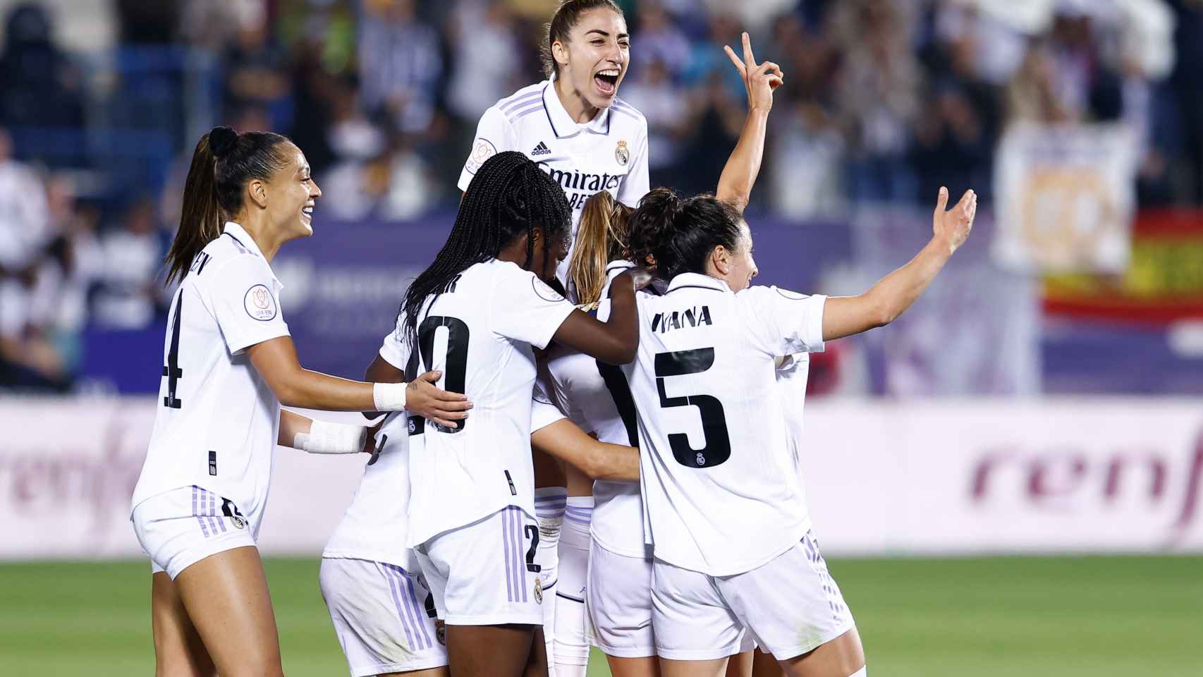 Las jugadoras del Real Madrid Femenino, celebrando un gol en la final de la Copa de la Reina 2022/2023