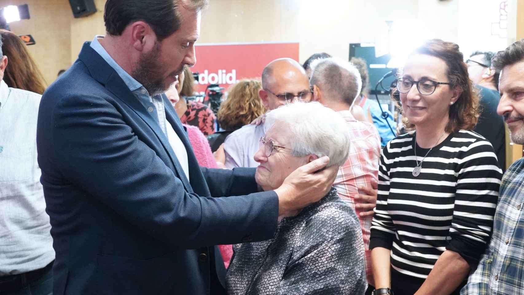 El candidato socialista a la alcaldía de Valladolid, Óscar Puente, tras el resultado electoral