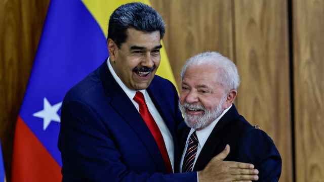 El presidente de Venezuela, Nicolás Maduro, y el de Brasil, Luiz Inácio Lula da Silva, este lunes en Brasilia.