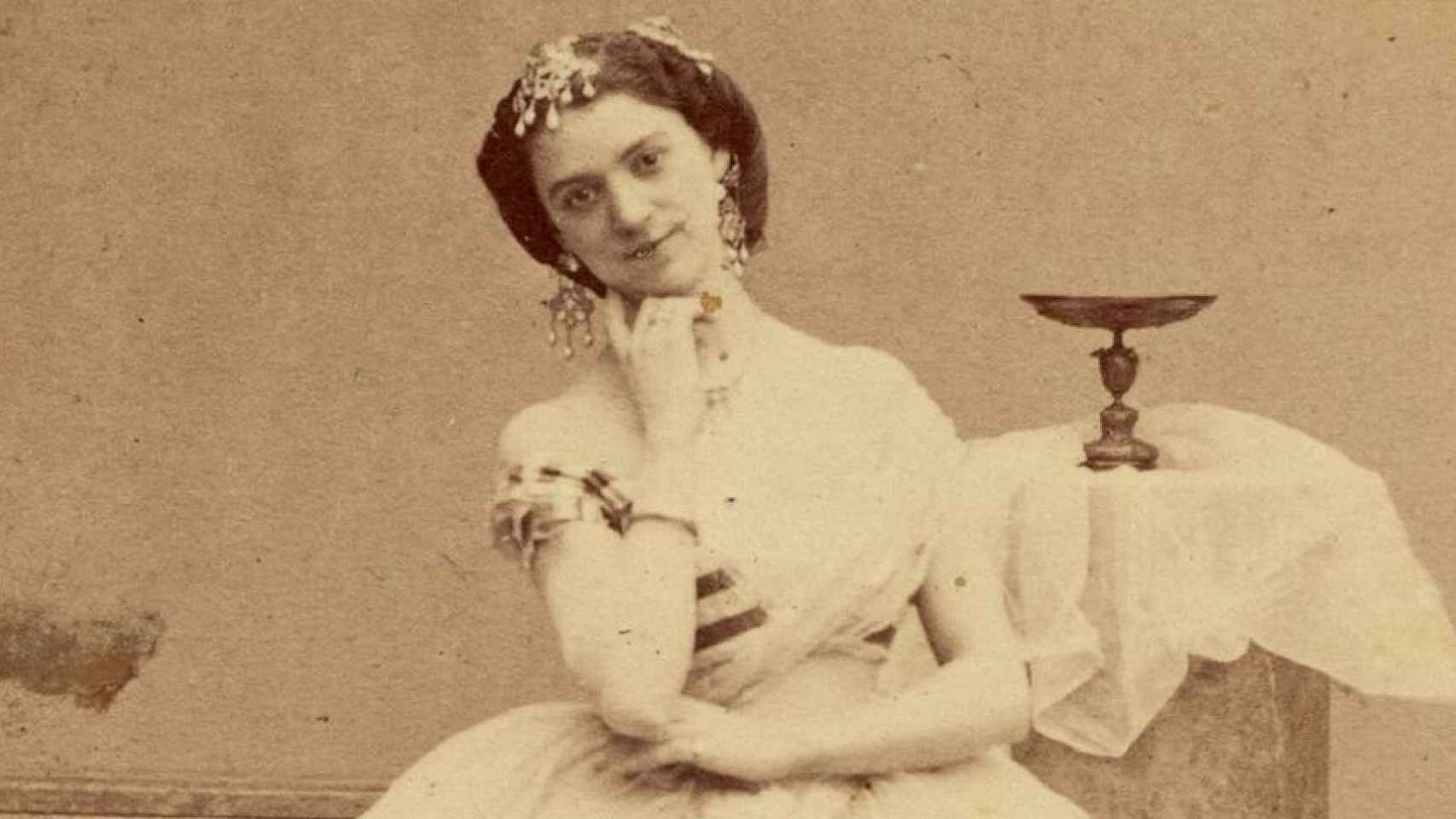 Constance Quéniaux, fotografiada por Disdéri. Biblioteca Nacional de Francia