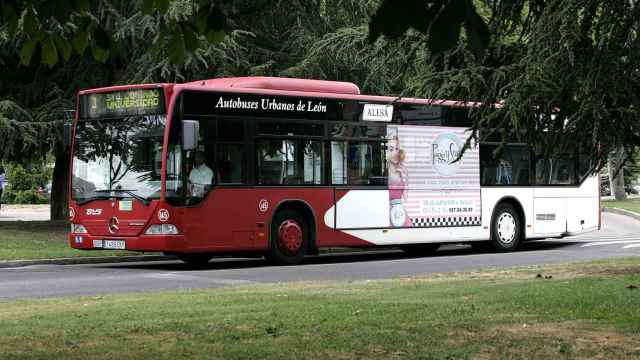 Imagen de archivo de un autobús urbano de León.