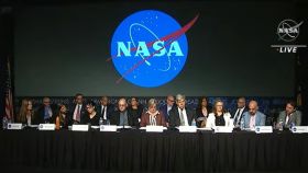 Panel de expertos de la NASA, durante la rueda de prensa.