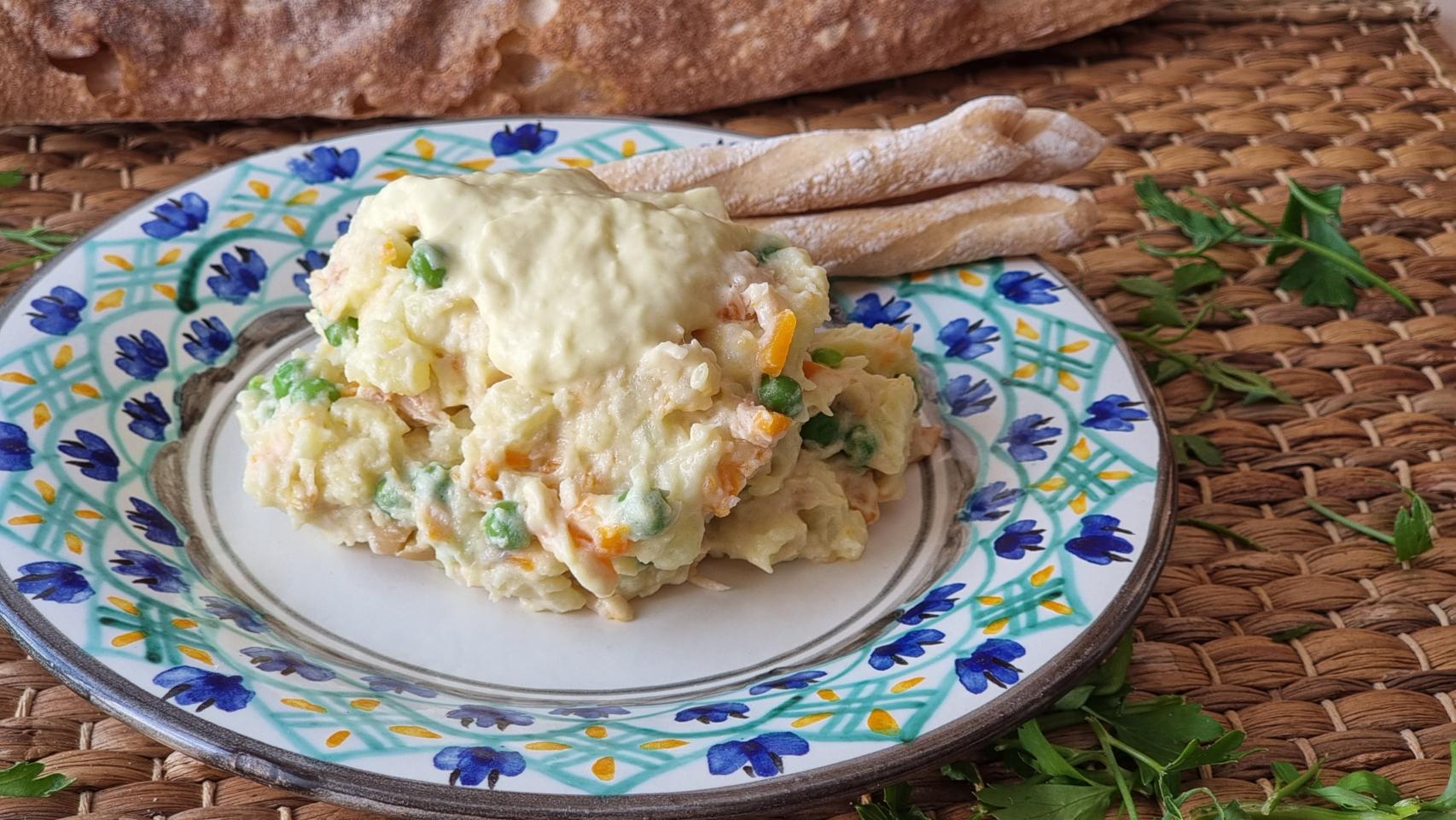 Ensaladilla sin huevo ni leche, una receta para todos los públicos