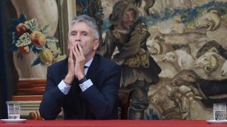 Marlaska desobedece al Supremo y tendrá que justificar la nota de cientos de opositores a Policía